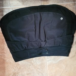 Lululemon skirt in excellent condition